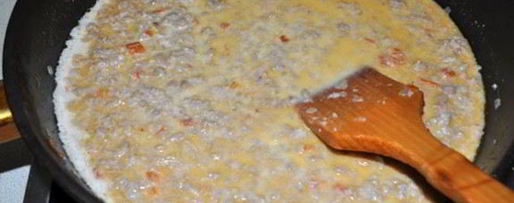 Шаг 4: сырного соуса с фаршем к пасте