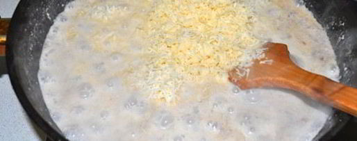 Шаг 5: сырного соуса с фаршем к пасте