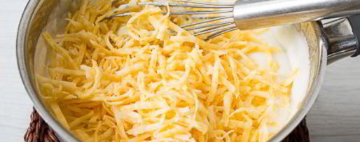 Шаг 1: сырного соуса со шпинатом