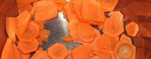 Шаг 2: томатного соуса пассата