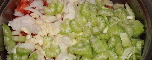 Шаг 3: томатного соуса пассата