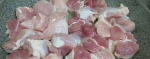 Шаг 1: томатного соуса со свининой