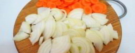 Шаг 2: томатного соуса со свининой