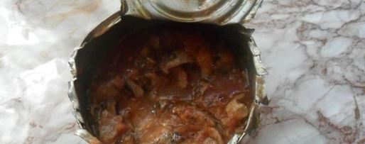 Шаг 5: борща с килькой в томате и фасолью