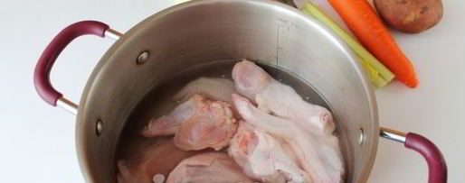 Шаг 3: борща с куриными крылышками