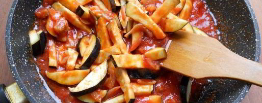 Шаг 5: борща с курицей и баклажанами