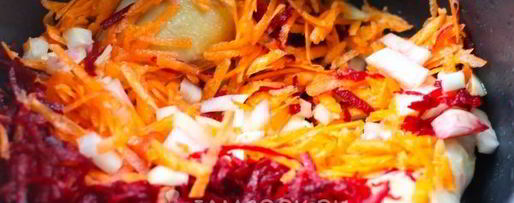 Шаг 4: борща с курицей в мультиварке