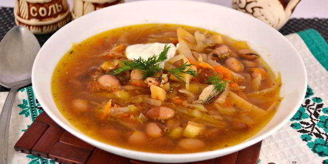 Рецепт постного борща с килькой и фасолью