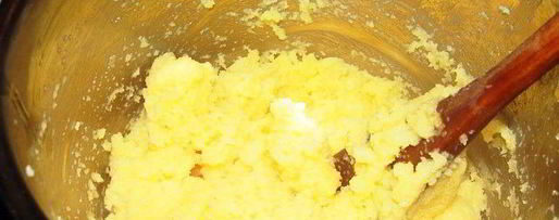 Шаг 1: бульона с манными клецками