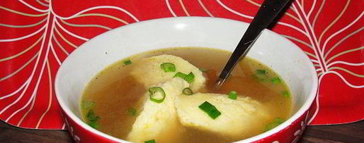 Шаг 4: бульона с манными клецками