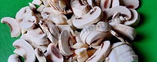 Шаг 1: грибного супа на мясном бульоне