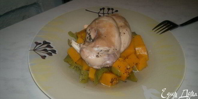 Рецепт кролика в прованском бульоне с тушеной тыквой и перцем