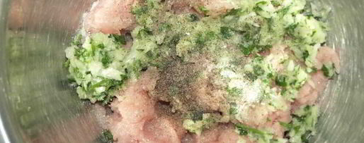 Шаг 3: куриного бульона с фрикадельками из индейки