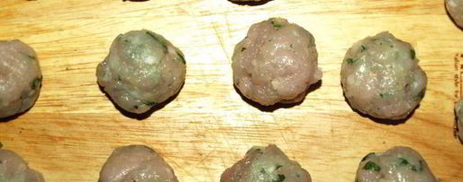 Шаг 4: куриного бульона с фрикадельками из индейки