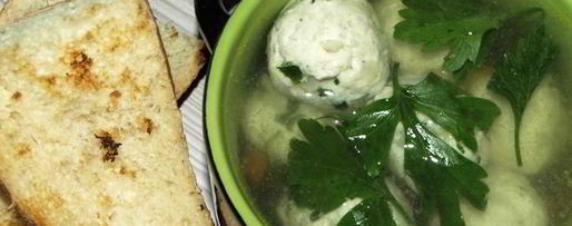 Шаг 6: куриного бульона с фрикадельками из индейки