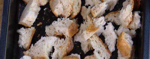 Шаг 1: куриного бульона с яйцом и беконом