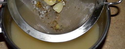 Шаг 2: палтуса в лимонно-тимьянном бульоне