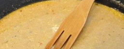 Шаг 2: соуса из куриного бульона