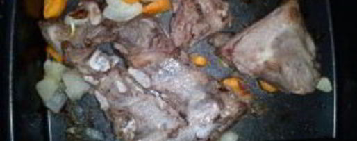 Шаг 1: свиного бульона