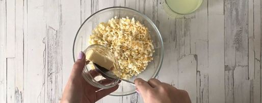 Шаг 5: трески по-польски на рыбном бульоне с корнем сельдерея