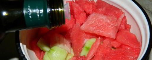 Шаг 11: арбузного гаспачо в ледяной тарелке