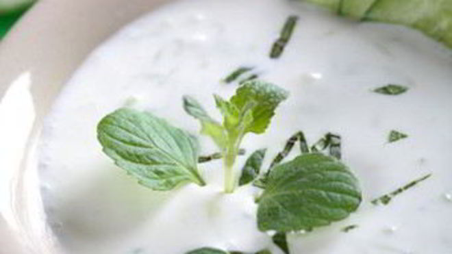 Рецепт Белого гаспачо с виноградом и огурцами