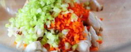 Шаг 3: гаспачо с крабовым салатом