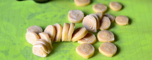 Шаг 12: горохового супа с чесночными рулетиками