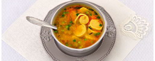 Шаг 14: горохового супа с чесночными рулетиками