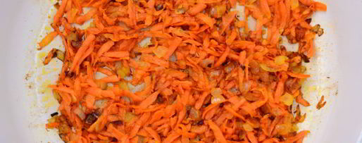 Шаг 6: горохового супа с чесночными рулетиками