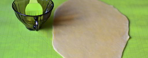 Шаг 9: горохового супа с чесночными рулетиками