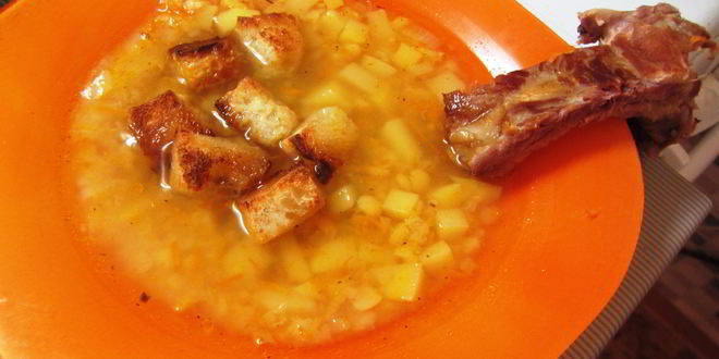 Рецепт горохового супа с говядиной и беконом