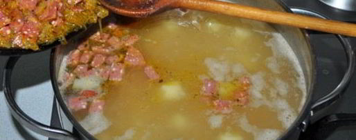 Шаг 5: горохового супа с колбасой