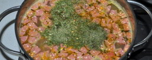 Шаг 6: горохового супа с колбасой