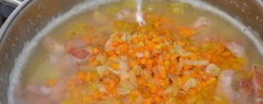 Шаг 9: горохового супа с копченой грудинкой