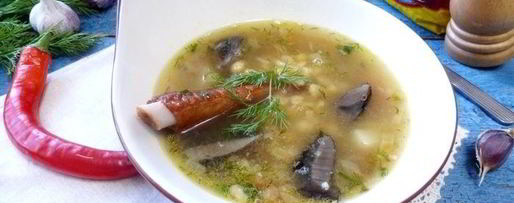 Шаг 6: горохового супа с копченостями и лесными грибами