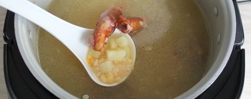 Шаг 12: горохового супа с копчеными ребрышками в мультиварке