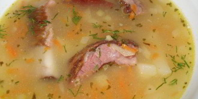 Рецепт горохового супа с копчеными свиными ребрышками в мультиварке