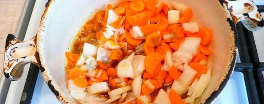 Шаг 5: горохового супа с тушенкой