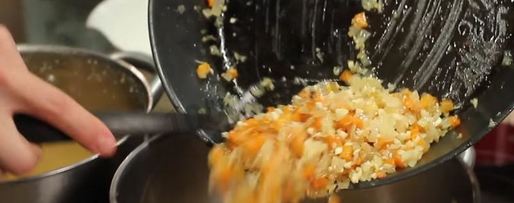 Шаг 18: густого горохового супа с мясом