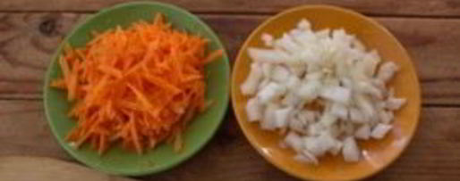 Шаг 1: супа горохового с гренками