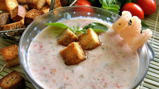 Рецепт Йогуртового супа с базиликом и помидорами черри