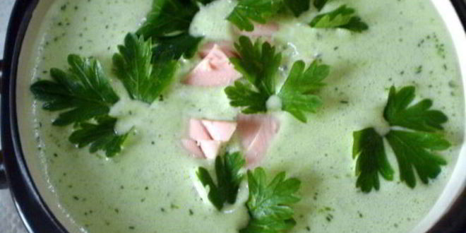 Рецепт холодного огуречного супа с фасолью и ветчиной
