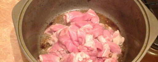 Шаг 1: лагмана с солеными огурчиками