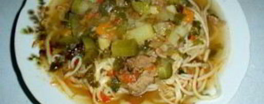 Шаг 4: лагмана с солеными огурцами