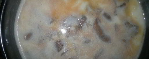 Шаг 8: молочного супа с рыжиками