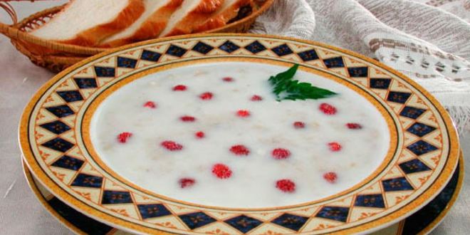 Рецепт молочного супа с земляникой
