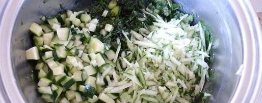 Шаг 3: летней окрошки с репой и пирожками с мясом