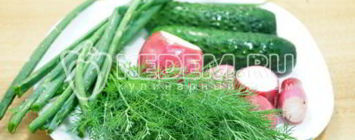 Шаг 1: окрошки классической с колбасой