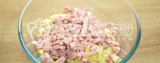 Шаг 3: окрошки классической с колбасой